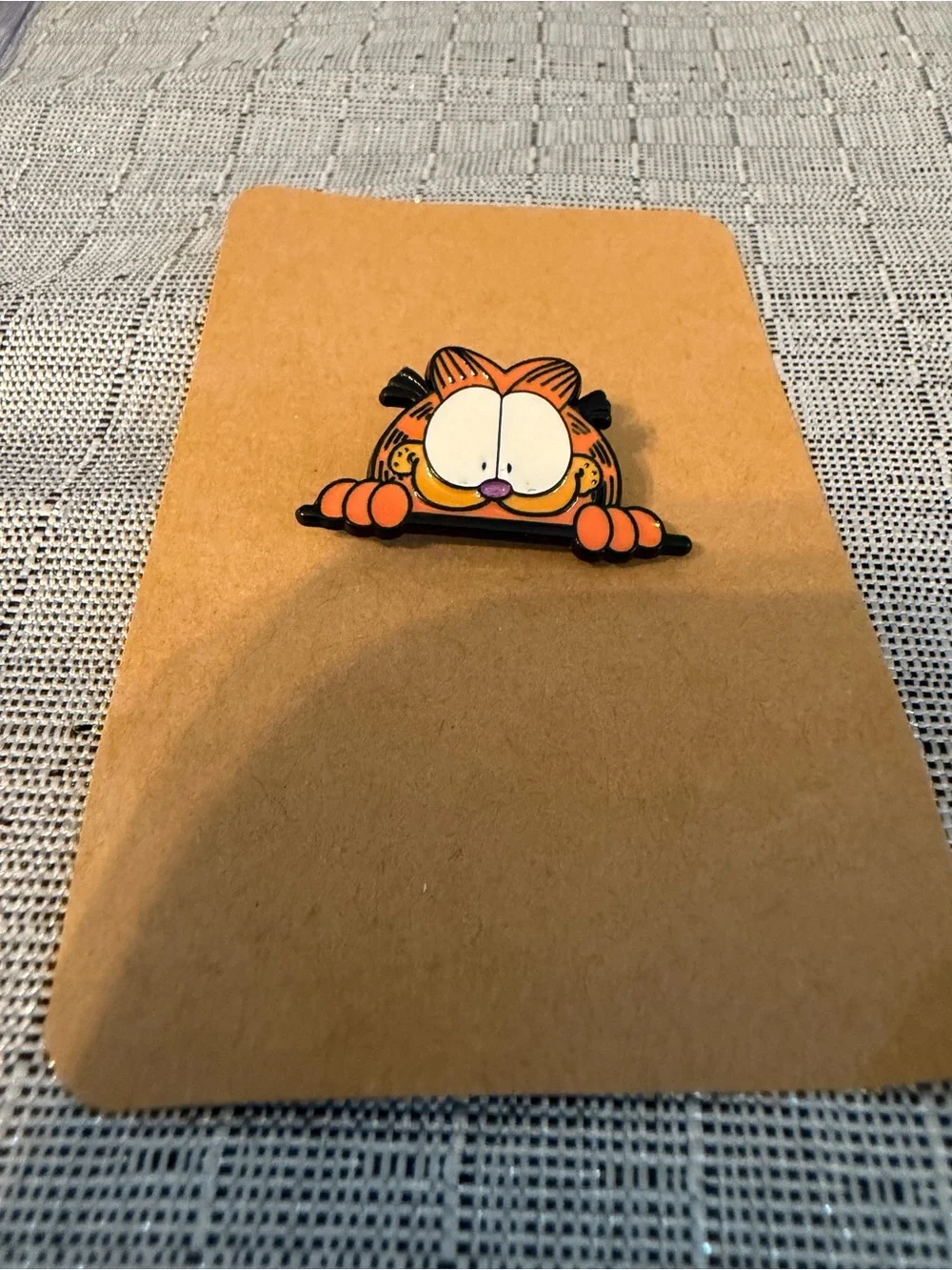 Garfield Enamel Pin - Peeking Pose in Orange